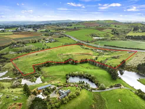 Auckland gateway landmark – 9ha