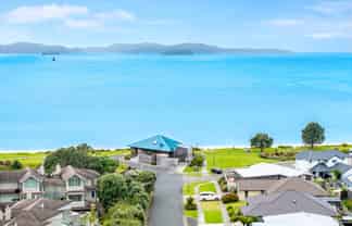 Rare commercial waterfront opportunity