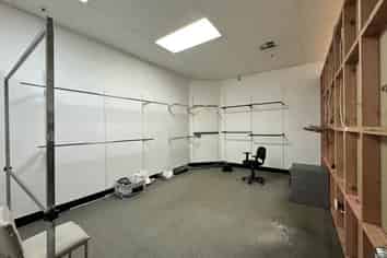 ROYAL OAK MALL - SHOP 12
