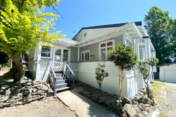 13 Captain Scott Road, Glen Eden