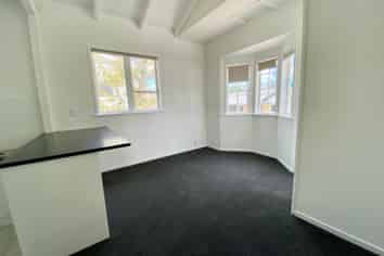 13 Captain Scott Road, Glen Eden