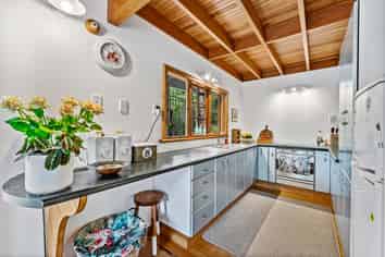 59 Whatipu Road, Huia