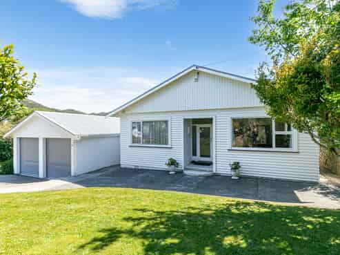 55 Crofton Road, Ngaio