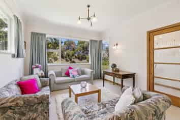 55 Crofton Road, Ngaio