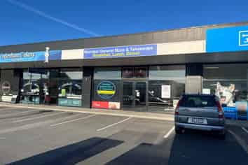 Burnside Shop Set in Modern Complex