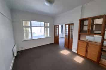 2/21a Talavera Terrace, Kelburn