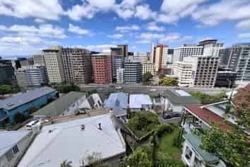 2/21a Talavera Terrace, Kelburn