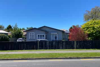 Character Office - Main Road Profile