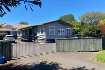 Character Office - Main Road Profile