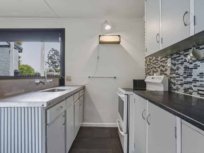 8 Helensbrook Road, Milton