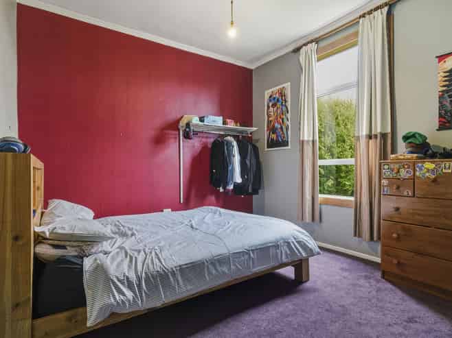 8 Helensbrook Road, Milton