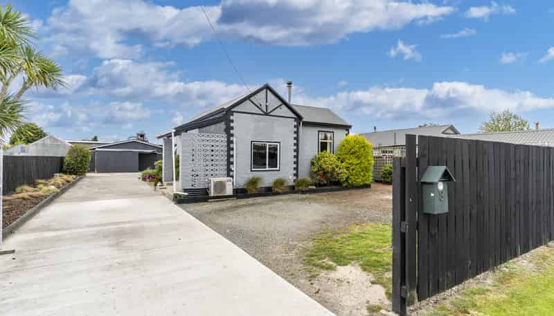 8 Helensbrook Road, Milton