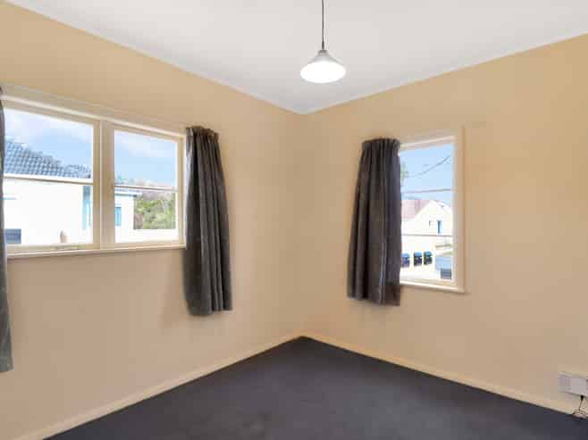 63 Lincoln Avenue, Epuni