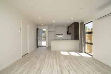 2/3 Elmira Avenue, Chartwell