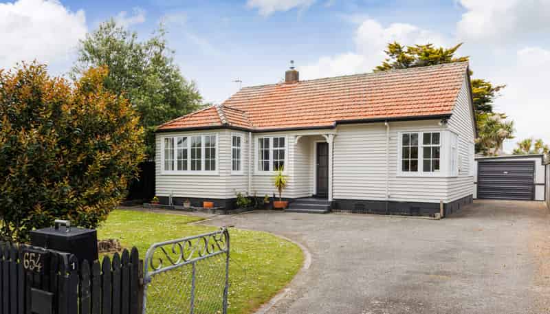 654 Featherston Street, Roslyn