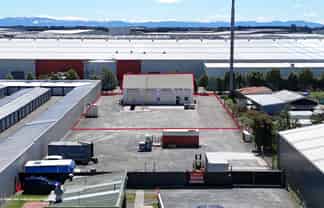 Workshop + yard + location = Ideal!