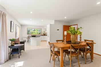 8 Swanleigh Place, Ilam