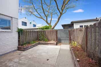 4/183 Hastings Street East, Waltham