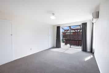 4/183 Hastings Street East, Waltham