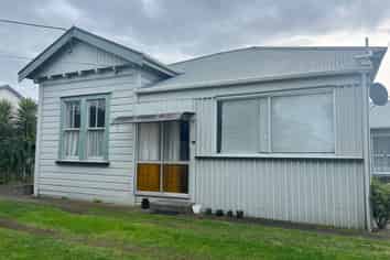 5C Collins Street, Hawera