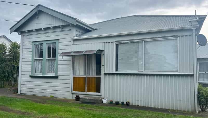 5C Collins Street, Hawera
