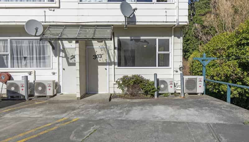 303/d Happy Valley Road, Owhiro Bay