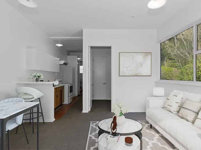 303/d Happy Valley Road, Owhiro Bay