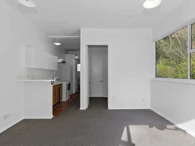 303/d Happy Valley Road, Owhiro Bay