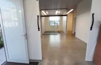 Affordable and renovated Office unit for lease