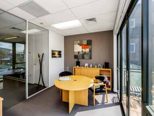 PARNELL ENTRY FREEHOLD

 
