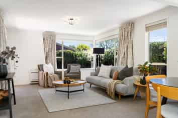 2/3 Cottesmore Close, Burnside