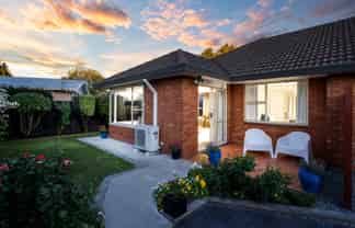 2/3 Cottesmore Close, Burnside