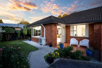 2/3 Cottesmore Close, Burnside