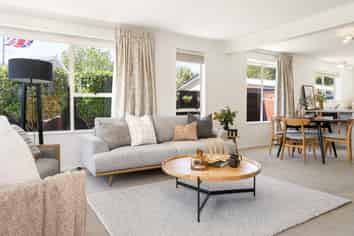 2/3 Cottesmore Close, Burnside