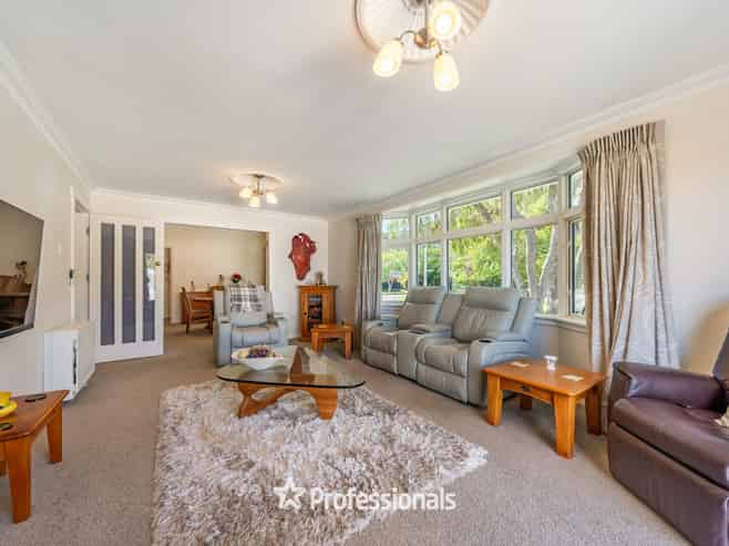 32 Birdwood Road, Waterloo