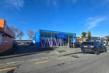 Retail/Office in High Profile Location