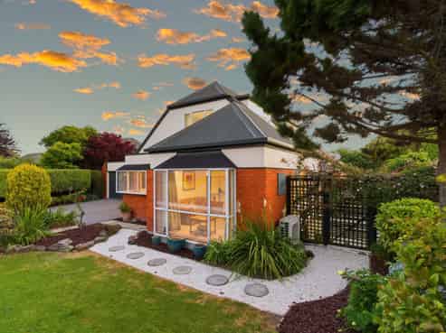 17 Greystoke Lane, Avonhead