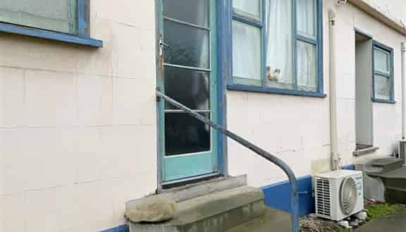 Flat 2/60-62 Ranui Avenue, Waimataitai