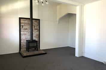 100A Broadway, Carterton