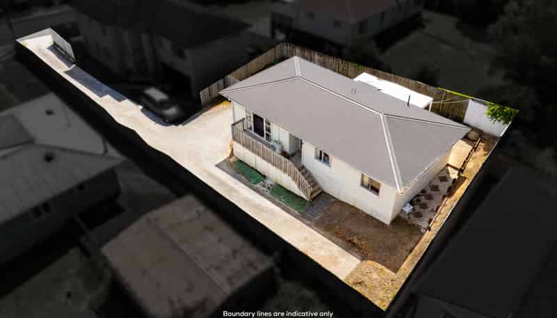 8A Harrington Road, Henderson