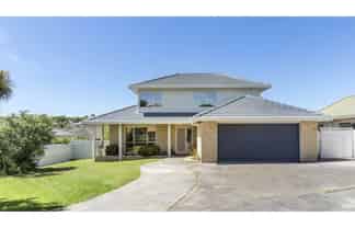 18 Mt Blanc Place, Northpark