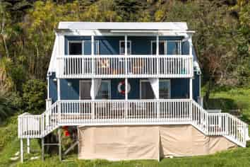 349 Hokianga Harbour Drive, OMAPERE