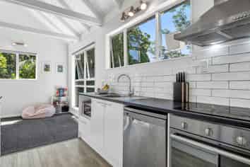 28A Riversdale Drive, MERRILANDS