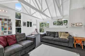 28A Riversdale Drive, MERRILANDS