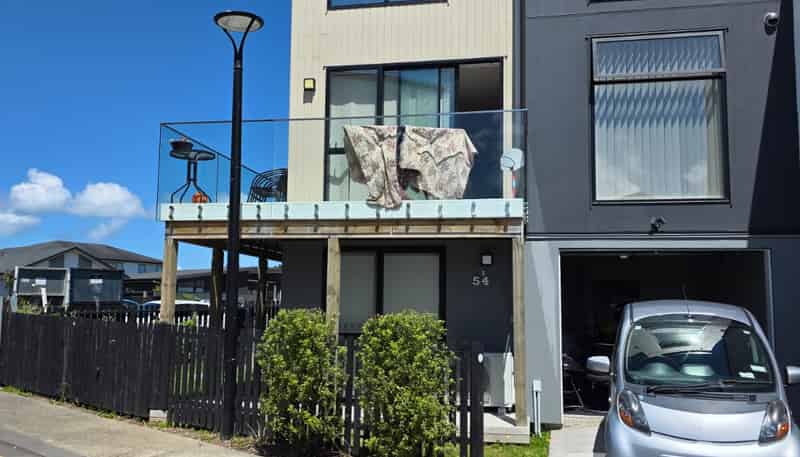 54 Hinonga Loop, Millwater