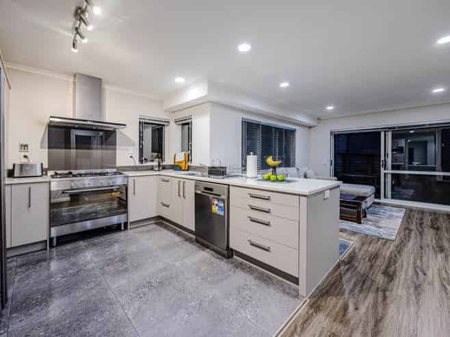 3 Viera Drive, Flat Bush