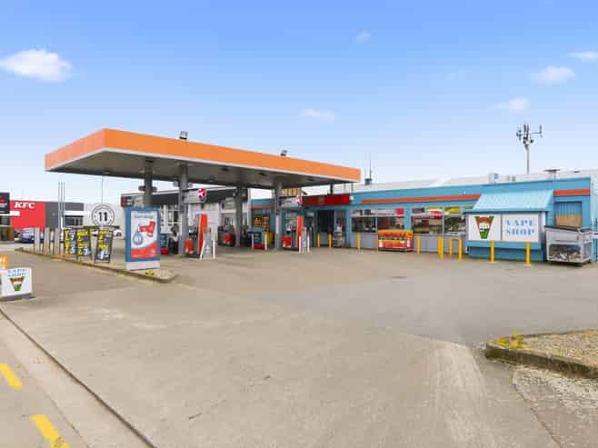 For Sale - 309-311 Oxford Street, Levin