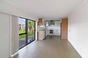 12 Chichester Drive, Rosehill