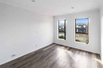 12 Chichester Drive, Rosehill