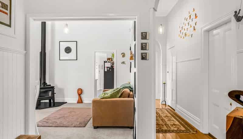 2C St Leonard Street, Saint Johns Hill